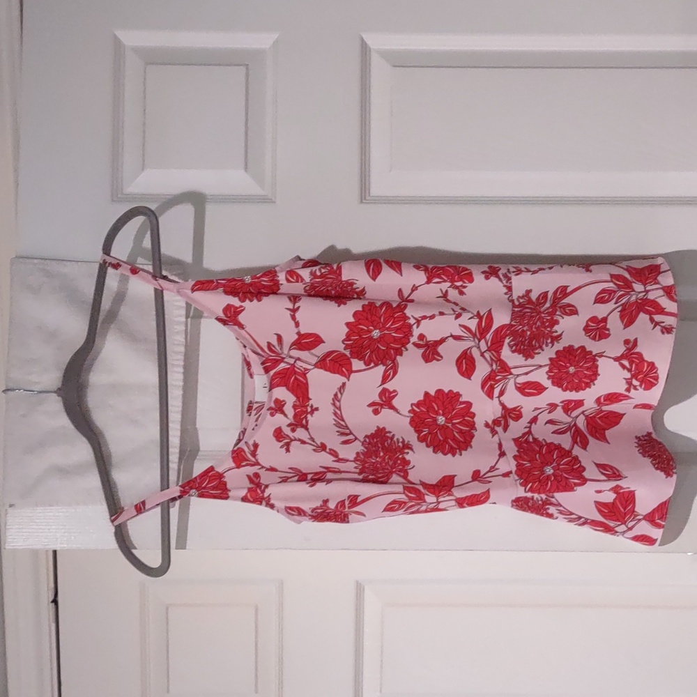 cabi#5533 Adore cami. Size XS. Beautiful floral pink and red cami with ruffle.